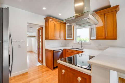 Купить виллу или дом в Майами, Флорида 5 спален, 309.18м2, № 2006496 - фото 15