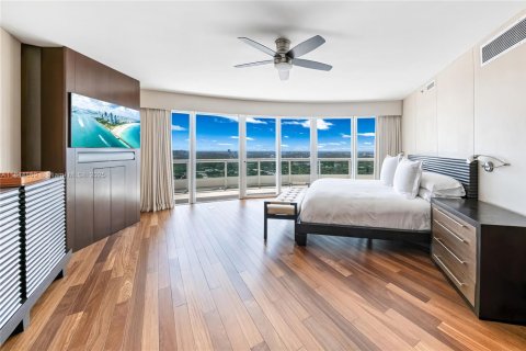 Condominio en venta en Miami, Florida, 4 dormitorios, 532.33 m2 № 1891590 - foto 11