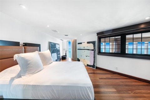 Condominio en venta en Miami, Florida, 4 dormitorios, 532.33 m2 № 1891590 - foto 23