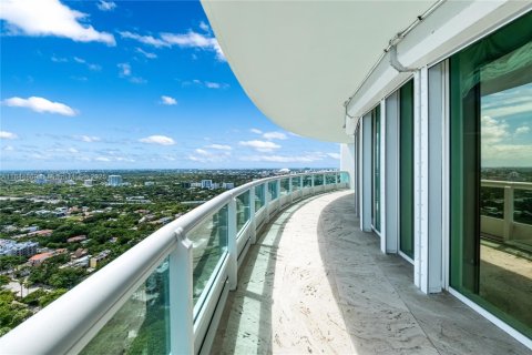 Condominio en venta en Miami, Florida, 4 dormitorios, 532.33 m2 № 1891590 - foto 20