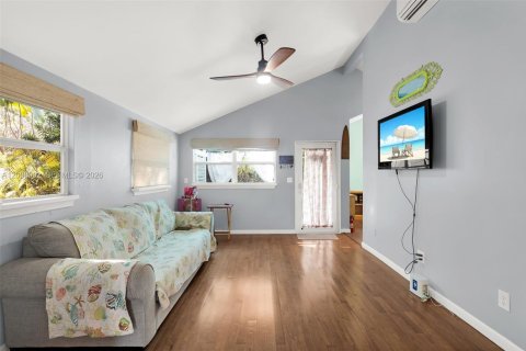 Casa en venta en Key Largo, Florida, 2 dormitorios, 79.15 m2 № 2066330 - foto 11