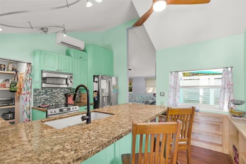 Casa en venta en Key Largo, Florida, 2 dormitorios, 79.15 m2 № 2066330 - foto 8