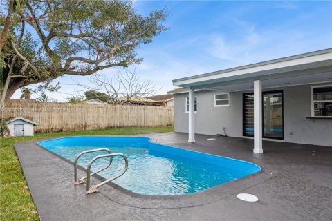 Casa en venta en Margate, Florida, 4 dormitorios, 111.11 m2 № 1969002 - foto 25