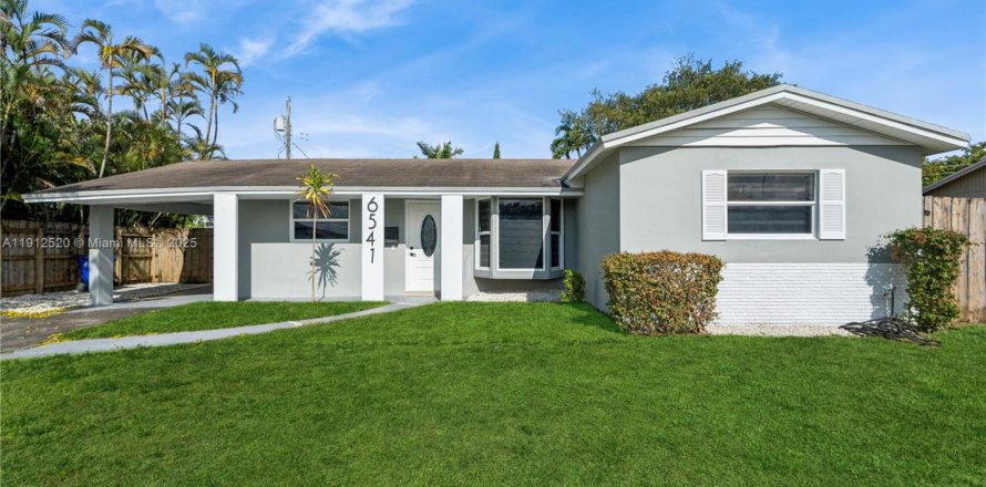 Casa en Margate, Florida 4 dormitorios, 111.11 m2 № 1969002