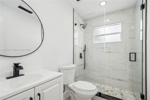 Casa en venta en Margate, Florida, 4 dormitorios, 111.11 m2 № 1969002 - foto 11