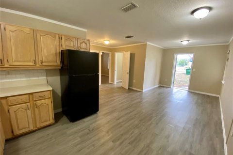 Commercial property in Zephyrhills, Florida 178.74 sq.m. № 2105593 - photo 16