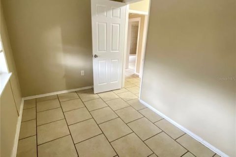 Commercial property in Zephyrhills, Florida 178.74 sq.m. № 2105593 - photo 9