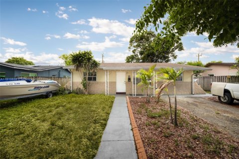 Villa ou maison à vendre à Hollywood, Floride: 3 chambres, 122.63 m2 № 1756961 - photo 3