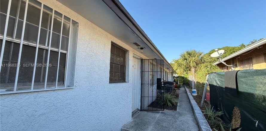 Villa ou maison à West Palm Beach, Floride 1 chambre, 288 m2 № 2029537