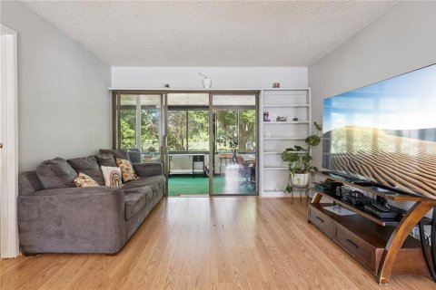 Copropriété à louer à Winter Springs, Floride: 2 chambres, 90.3 m2 № 2424337 - photo 6