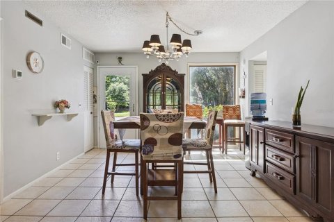 Copropriété à louer à Winter Springs, Floride: 2 chambres, 90.3 m2 № 2424337 - photo 3