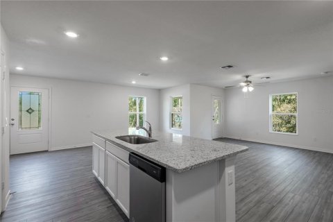Townhouse in Poinciana, Florida 3 bedrooms, 166.76 sq.m. № 1616660 - photo 6