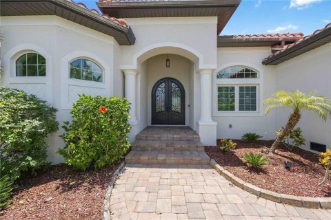Casa en venta en Port Charlotte, Florida, 3 dormitorios, 222.04 m2 № 2228339 - foto 2