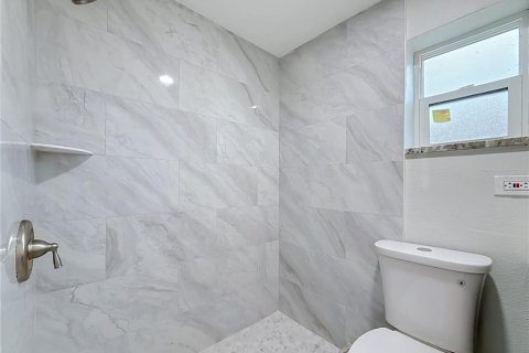 Casa en venta en Pinellas Park, Florida, 4 dormitorios, 118.54 m2 № 2383906 - foto 25