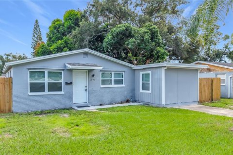 Casa en venta en Pinellas Park, Florida, 4 dormitorios, 118.54 m2 № 2383906 - foto 3