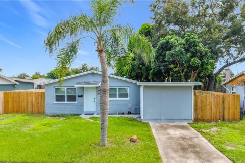 Casa en Pinellas Park, Florida 4 dormitorios, 118.54 m2 № 2383906