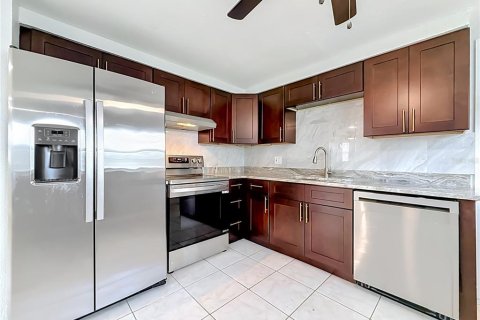 Casa en venta en Pinellas Park, Florida, 4 dormitorios, 118.54 m2 № 2383906 - foto 14