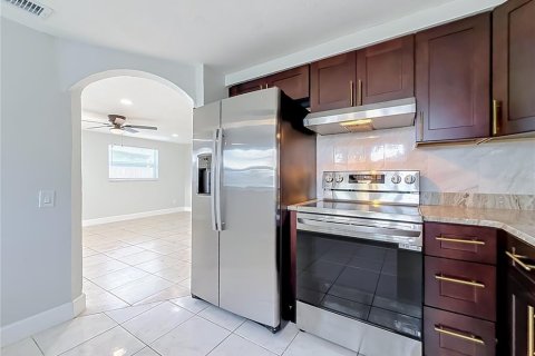 Casa en venta en Pinellas Park, Florida, 4 dormitorios, 118.54 m2 № 2383906 - foto 12