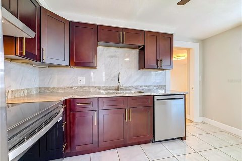 Casa en venta en Pinellas Park, Florida, 4 dormitorios, 118.54 m2 № 2383906 - foto 9