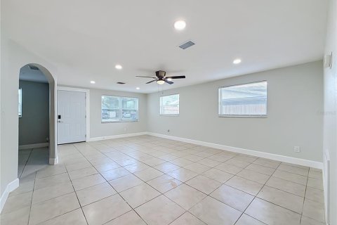 Casa en venta en Pinellas Park, Florida, 4 dormitorios, 118.54 m2 № 2383906 - foto 7