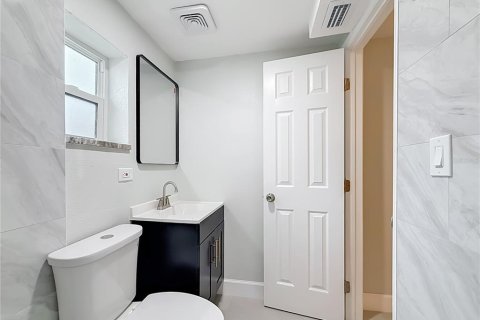 Casa en venta en Pinellas Park, Florida, 4 dormitorios, 118.54 m2 № 2383906 - foto 27