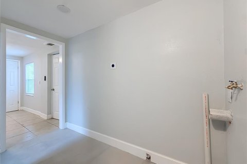 Casa en venta en Pinellas Park, Florida, 4 dormitorios, 118.54 m2 № 2383906 - foto 28