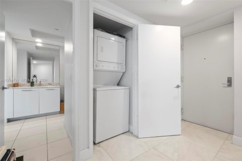 Condominio en venta en Miami, Florida, 2 dormitorios, 111.2 m2 № 2055859 - foto 26
