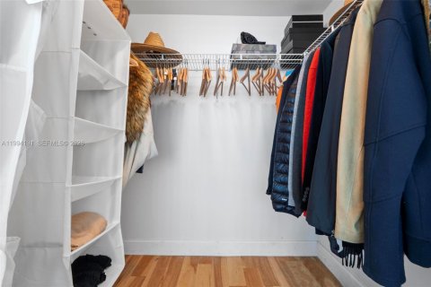 Condominio en venta en Miami, Florida, 2 dormitorios, 111.2 m2 № 2055859 - foto 11