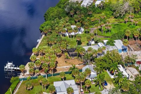 Hôtel, hôtellerie à vendre à Ruskin, Floride: 104.98 m2 № 2348082 - photo 18