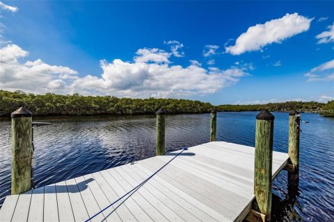 Hôtel, hôtellerie à vendre à Ruskin, Floride: 104.98 m2 № 2348082 - photo 6