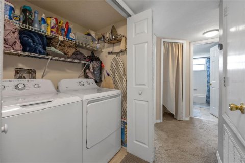 Купить кондоминиум в Киссимми, Флорида 6 комнат, 120.87м2, № 1815437 - фото 24
