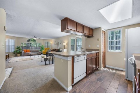 Купить кондоминиум в Киссимми, Флорида 6 комнат, 120.87м2, № 1815437 - фото 16