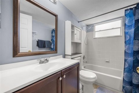 Купить кондоминиум в Киссимми, Флорида 6 комнат, 120.87м2, № 1815437 - фото 19