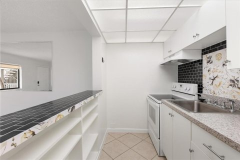 Condominio en venta en Daytona Beach, Florida, 1 dormitorio, 61.41 m2 № 2096972 - foto 11