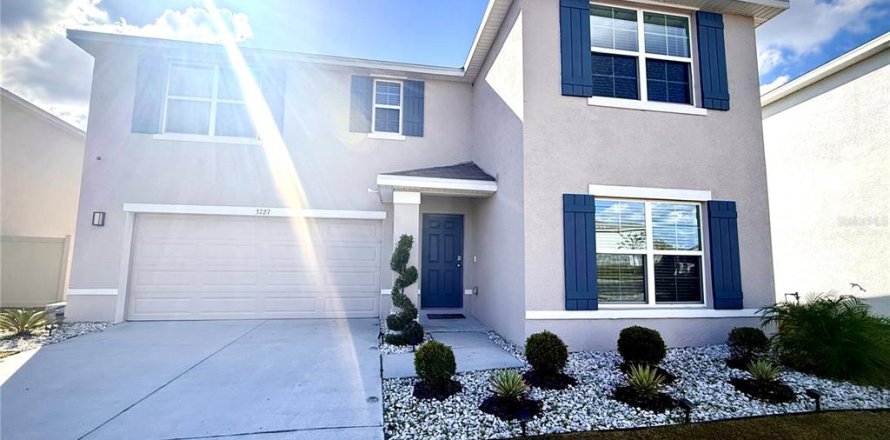 House in Plant City, Florida 4 bedrooms, 226.22 sq.m. № 2205236