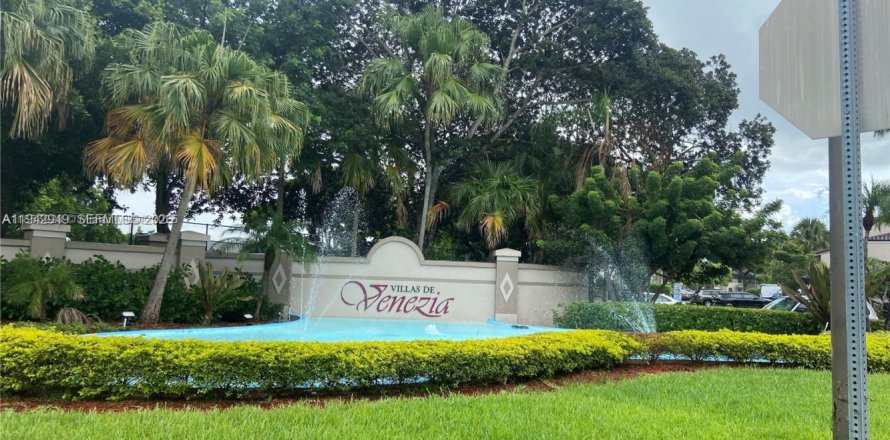 Appartement à Sunrise, Floride 3 chambres, 112.97 m2 № 1999285