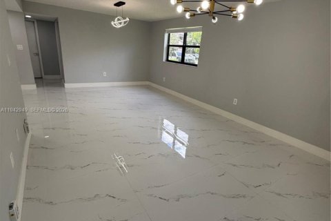 Appartement à louer à Sunrise, Floride: 3 chambres, 112.97 m2 № 1999285 - photo 10