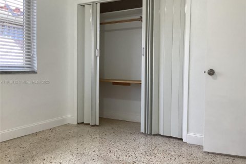 Снять в аренду виллу или дом в Майами, Флорида 4 спальни, 167.22м2, № 1966004 - фото 23