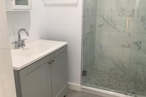 Снять в аренду виллу или дом в Майами, Флорида 4 спальни, 167.22м2, № 1966004 - фото 12