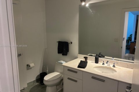 Condo in Miami, Florida, 1 bedroom  № 2025045 - photo 9