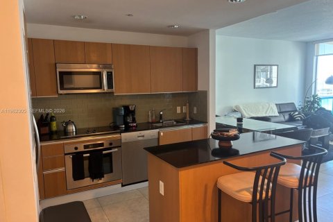 Condo in Miami, Florida, 1 bedroom  № 2025045