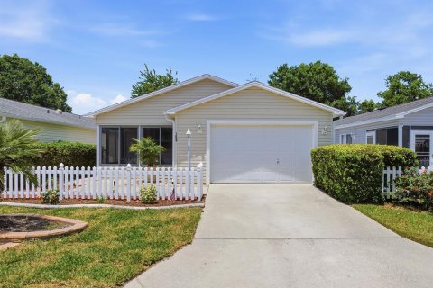 Casa en The Villages, Florida 2 dormitorios, 104.14 m2 № 2101048