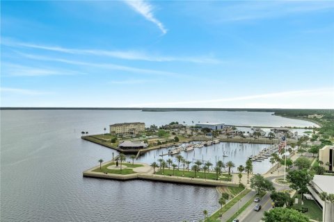 Condominio en venta en Sanford, Florida, 3 dormitorios, 240.15 m2 № 1613280 - foto 5