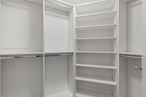 Copropriété à louer à Miami, Floride: 2 chambres, 110.74 m2 № 2023983 - photo 21