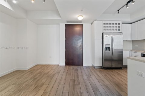 Copropriété à louer à Miami, Floride: 2 chambres, 110.74 m2 № 2023983 - photo 9
