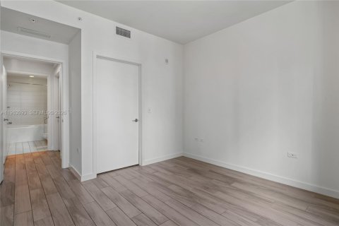Copropriété à louer à Miami, Floride: 2 chambres, 110.74 m2 № 2023983 - photo 22