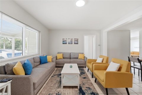 Villa ou maison à vendre à Largo, Floride: 3 chambres, 124.12 m2 № 2101090 - photo 7