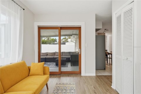 Villa ou maison à vendre à Largo, Floride: 3 chambres, 124.12 m2 № 2101090 - photo 29