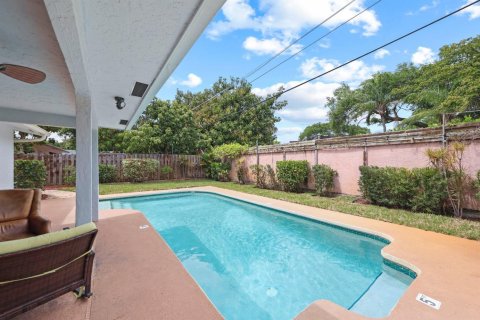 House in Delray Beach, Florida 3 bedrooms, 144.93 sq.m. № 2146838 - photo 28