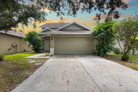 Villa ou maison à Riverview, Floride 4 chambres, 184.78 m2 № 2403726